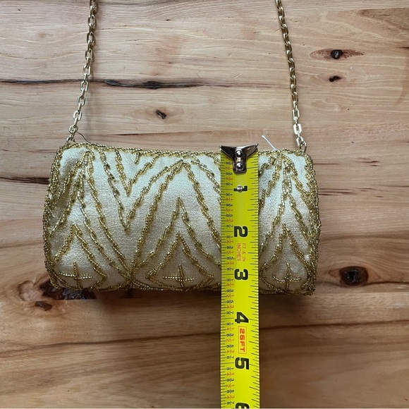 Gold Crossbody VINTAGE Bag with Cylindrical Shape BEADED Design - Picture 5 of 6